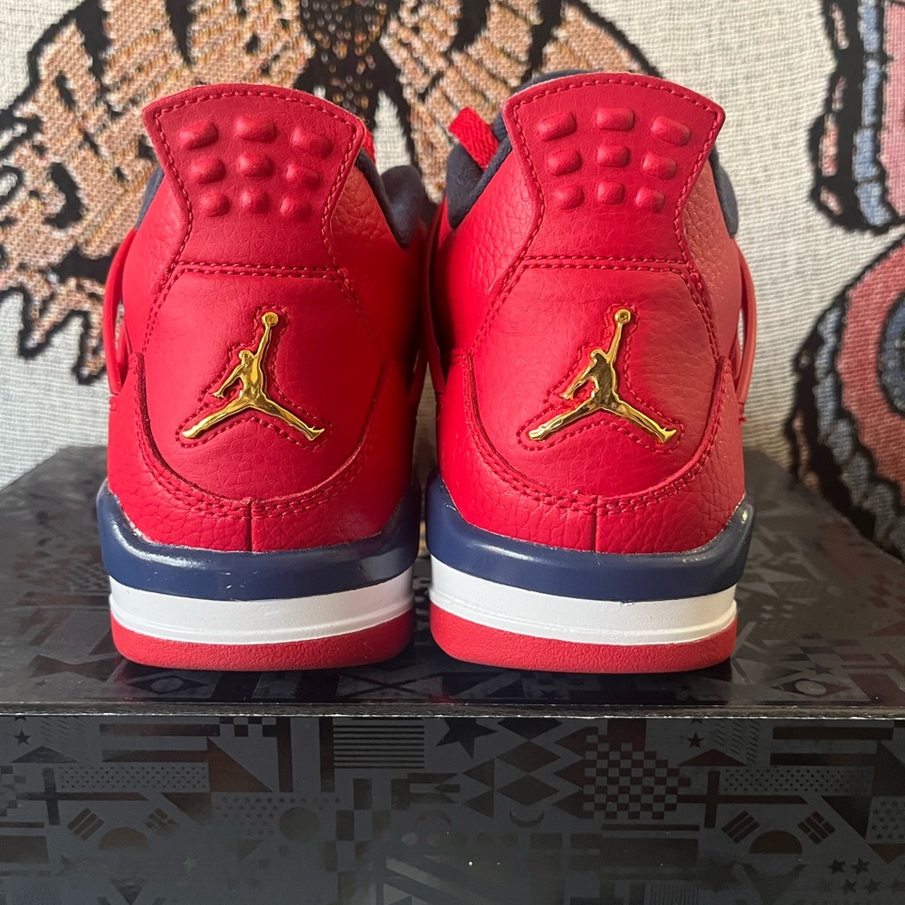 Air Jordan 4 Retro